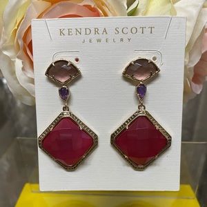 EUC Rare HTF Kendra Scott Vintage Earrings Gold